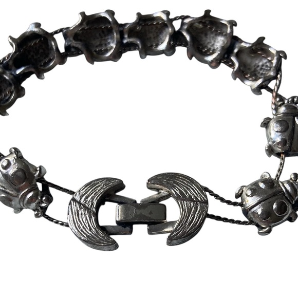 Vintage ladybug slide charm bracelet silver tone. - Picture 3 of 5